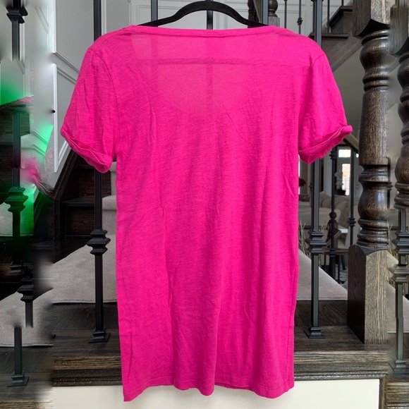 Victoria secret PINK t-shirt - Picture 2 of 2